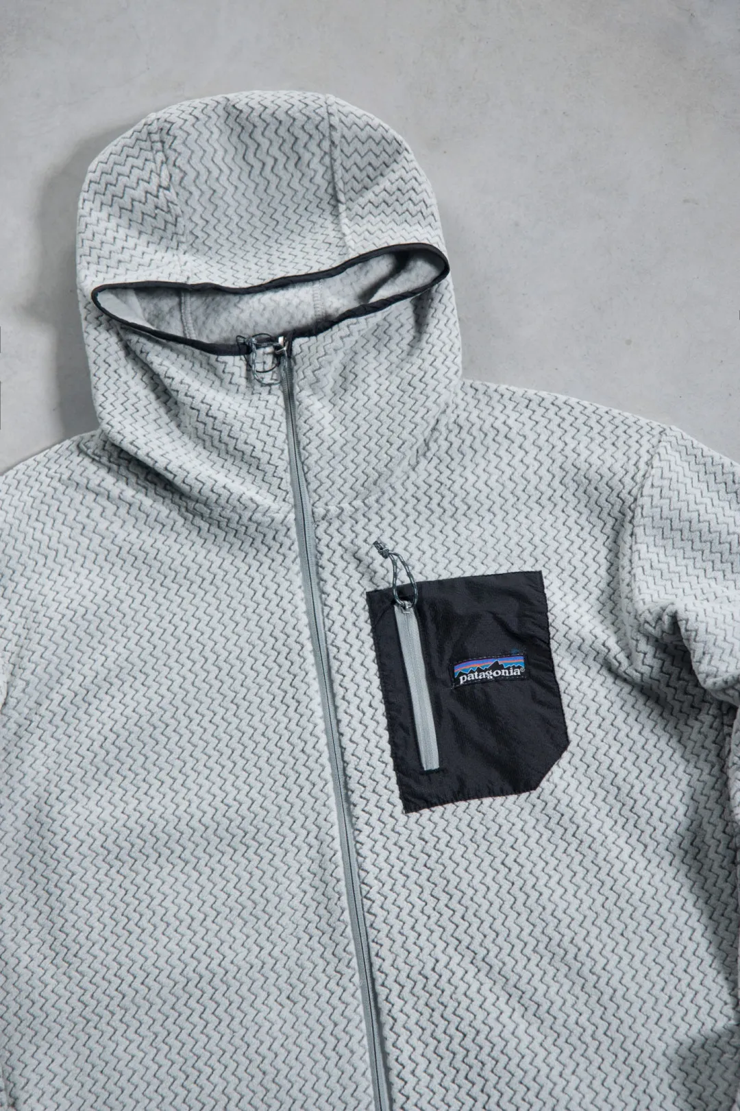 5507 P124 PATAGONIA REI ， ， 。PATAGONIA ， 。 ：Dark Gray Coffee Brown Black Royal Blue Purple Khaki White Yellow Blue Red Green 11 patagonia ： Breathable : ： Size ： S （ 112 69 64 46） M（ 116 71 65 48） L （ 120 73 66 50） XL（ 124 75 67 52） 170cm，80-130 S 170-175cm，130-150 M 175-180cm，150-170 L 180-185cm，170-190 XL